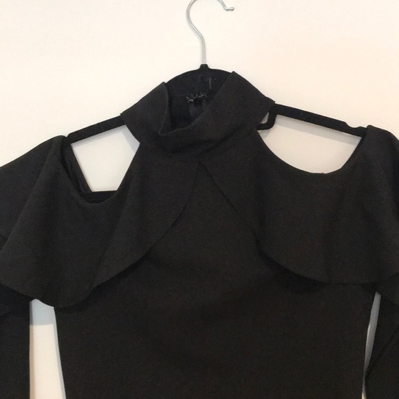 Selfie Leslie long sleeve cut out shoulder dress - Picture 3 of 6